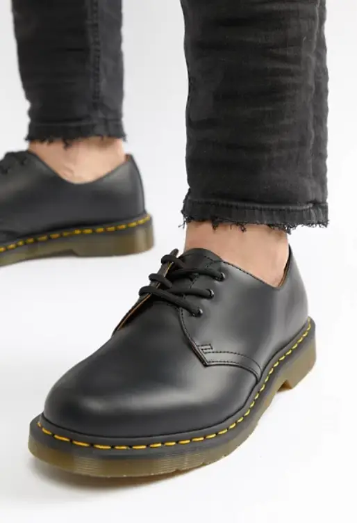 Photo by Asos (Dr. Martens Original 3-eye Shoes in Black)